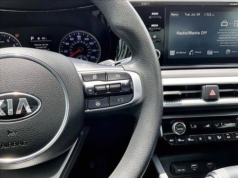 Used 2021 Kia K5 LXS FWD image 19