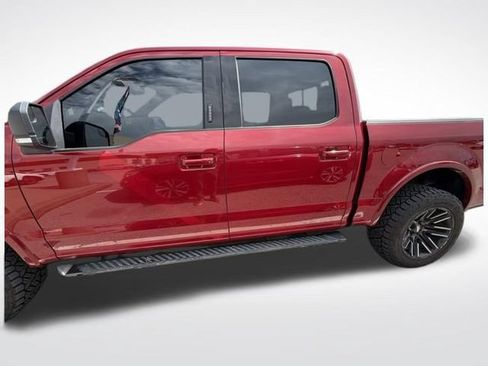 Used 2018 Ford F150 XLT w/ Equipment Group 302A Luxury AWD/4WD image 4