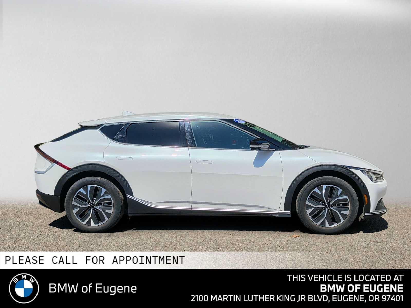 Used 2024 Kia EV6 Light AWD/4WD image 2