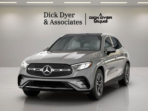 Used 2026 Mercedes-Benz GLC 300 image 31