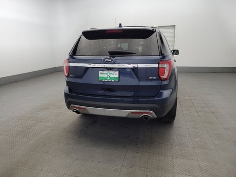 Used 2016 Ford Explorer XLT w/ Equipment Group 201A AWD/4WD image 7