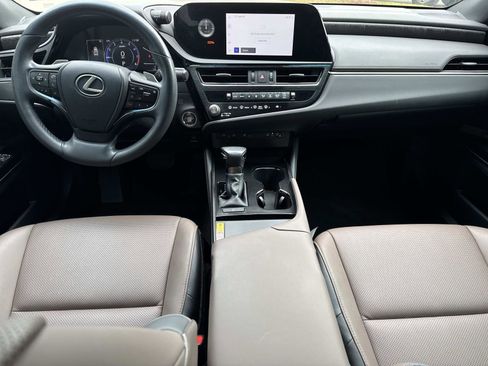 Certified 2023 Lexus ES 350 w/ Premium Package image 16