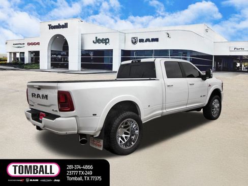 Used 2025 RAM 3500 Laramie w/ Towing Technology Group image 7