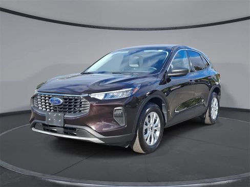 Used 2023 Ford Escape Active image 1