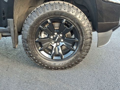 Certified 2022 GMC Canyon AT4 image 8