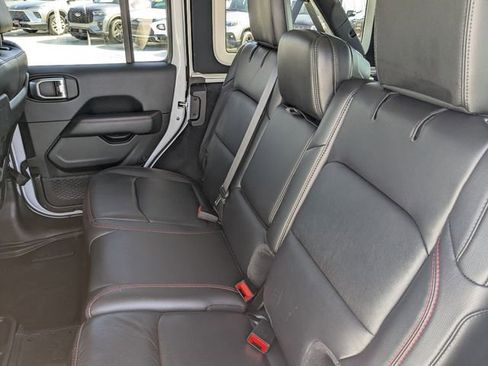 Used 2019 Jeep Wrangler Unlimited Rubicon AWD/4WD image 12