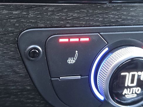 Used 2019 Audi Q7 3.0T Premium Plus w/ Premium Plus Package image 14