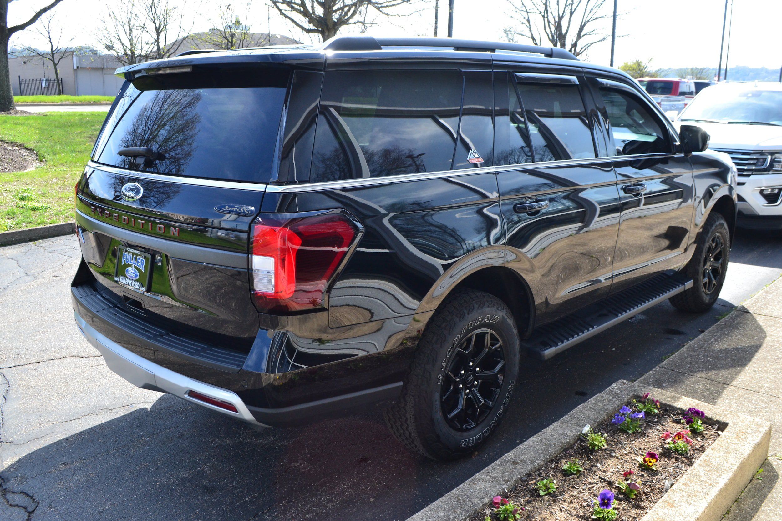Used 2024 Ford Expedition Timberline AWD/4WD image 4