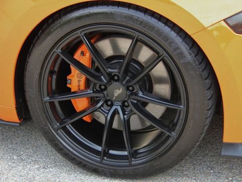 Used 2021 Ford Mustang GT w/ GT Performance Package RWD image 12