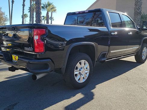 Used 2024 Chevrolet Silverado 2500 High Country w/ High Country Premium Package image 7