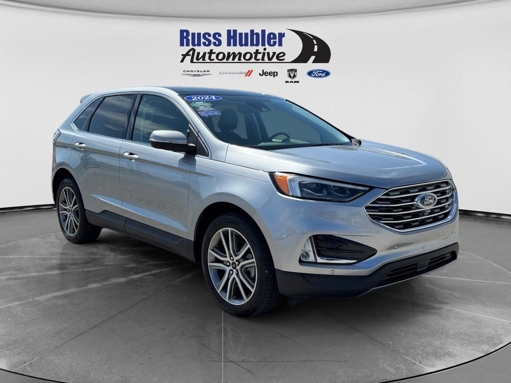 Used 2024 Ford Edge Titanium w/ Equipment Group 301A AWD/4WD image 9