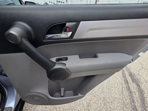 Used 2011 Honda CR-V LX image 24