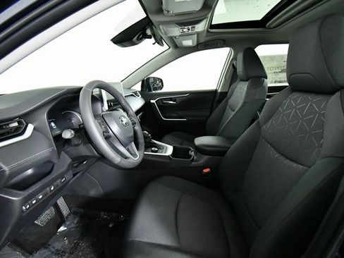 New 2025 Toyota RAV4 XLE image 5