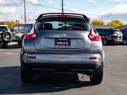 Used 2011 Nissan Juke S w/ Sport Pkg image 12