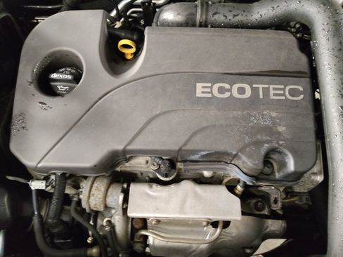 Used 2019 Chevrolet Equinox LS w/ LPO, Chrome Package image 30