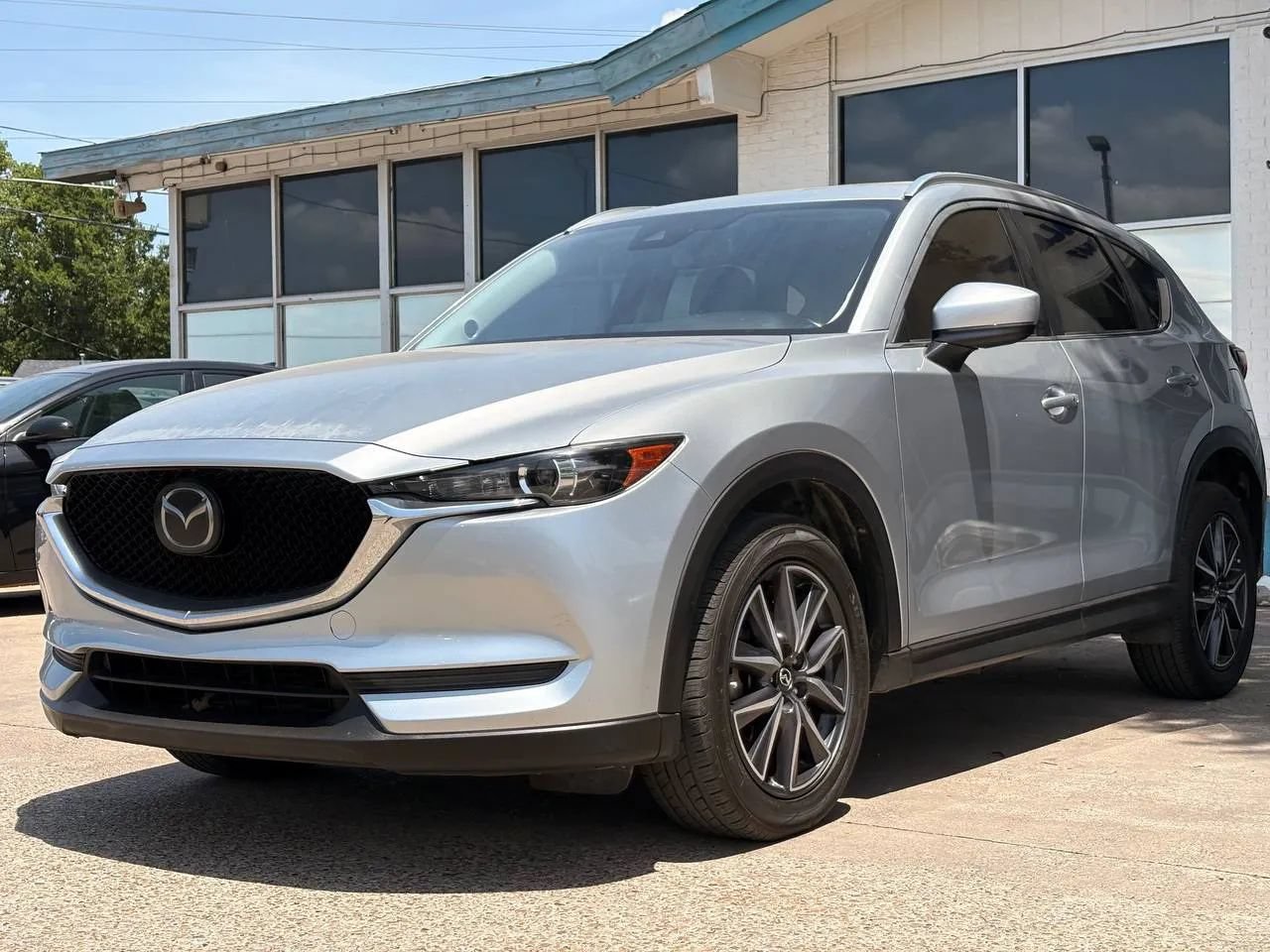 Used 2018 MAZDA CX-5 Touring w/ Preferred Equipment Package FWD image 7