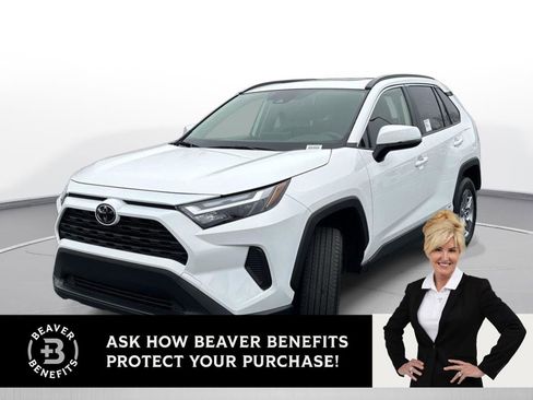 Used 2025 Toyota RAV4 XLE w/ Convenience Package image 1