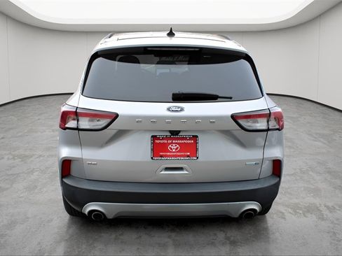 Used 2020 Ford Escape SE image 4