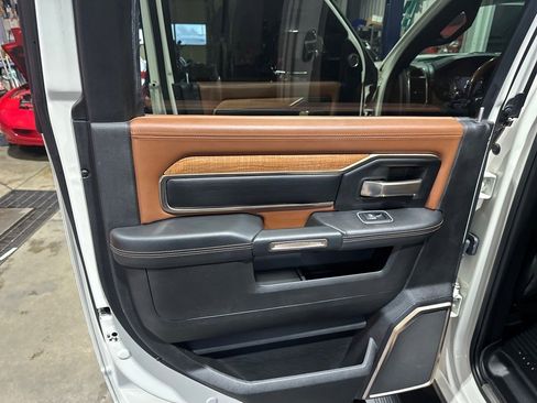 Used 2022 RAM 3500 Limited image 29