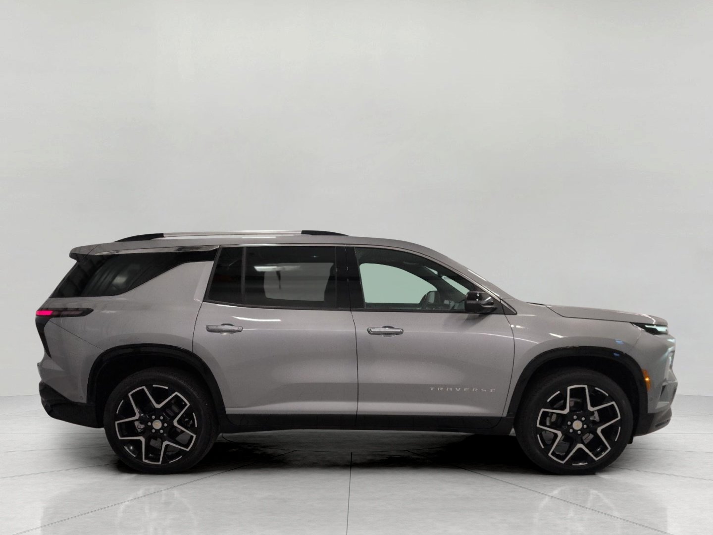 Used 2026 Chevrolet Traverse High Country w/ LPO, Floor Liner Package AWD/4WD image 11