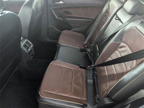 Used 2022 Volkswagen Tiguan SEL R-Line image 26