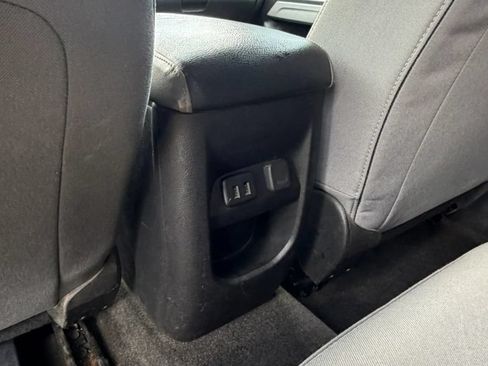 Used 2018 Chevrolet Colorado LT AWD/4WD image 10