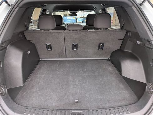 Used 2025 Chevrolet Equinox LT FWD image 28