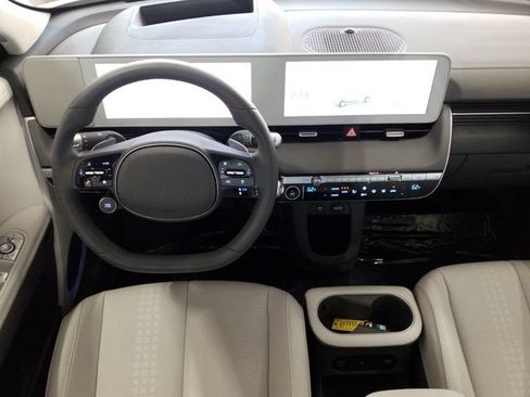 Certified 2024 Hyundai Ioniq 5 Limited RWD image 3