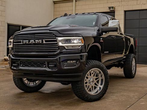 Used 2024 RAM 2500 Laramie w/ Sport Appearance Package AWD/4WD image 5