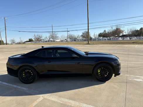 Used 2010 Chevrolet Camaro SS w/ RS Package image 6