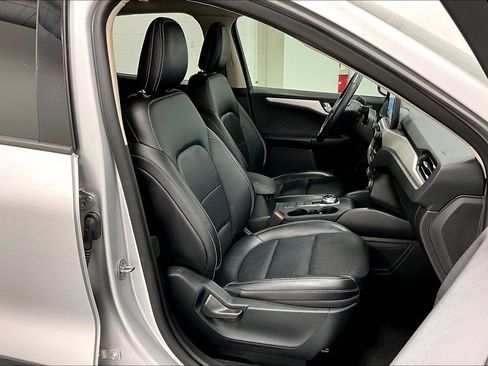 Used 2020 Ford Escape SEL image 10