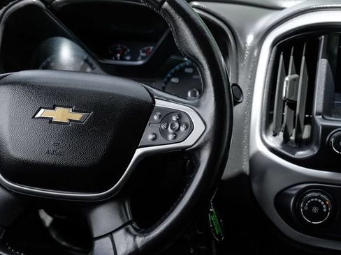 Used 2020 Chevrolet Colorado LT w/ Colorado RST Special Edition RWD image 21