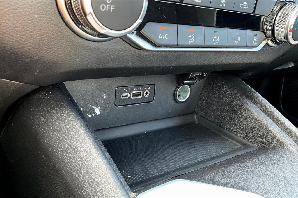 Used 2025 Nissan Altima 2.5 SV FWD image 17
