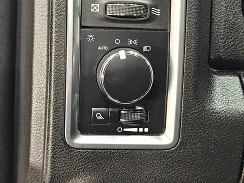 Used 2024 RAM 1500 Classic Warlock AWD/4WD image 38
