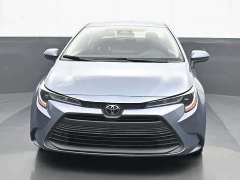 Used 2023 Toyota Corolla LE image 1