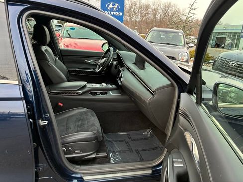 Used 2022 Genesis GV70 3.5T Sport w/ Sport Prestige Package image 20