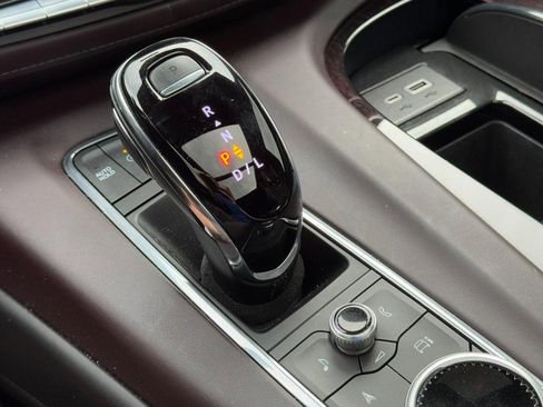 Used 2024 Cadillac Escalade Sport Platinum w/ LPO, ONYX Package image 25