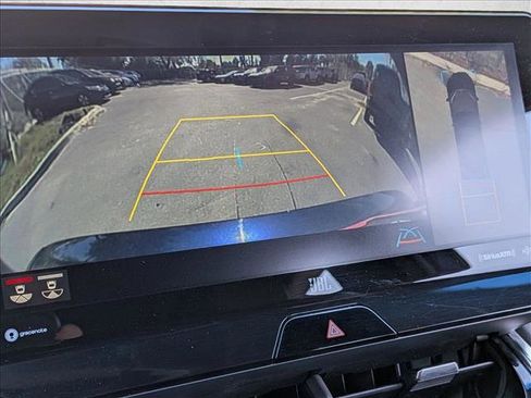 Used 2021 Toyota Venza Limited w/ Advanced Technology Package image 13