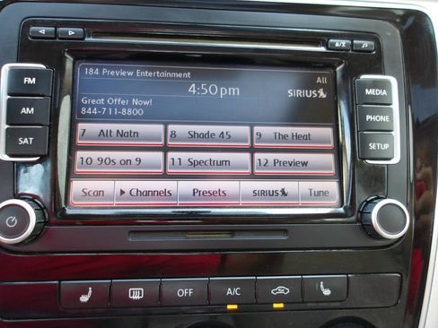 Used 2013 Volkswagen Passat TDI SE FWD image 13