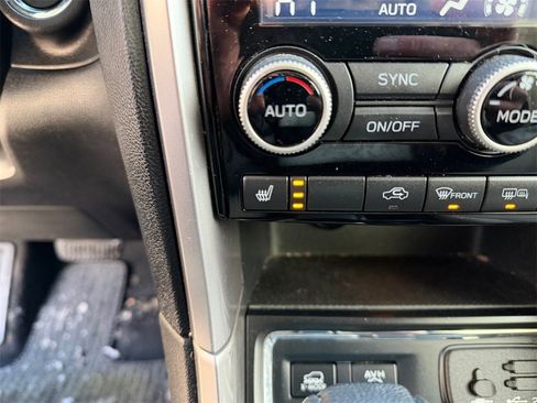 Used 2020 Subaru Ascent Premium w/ Convenience Package image 24