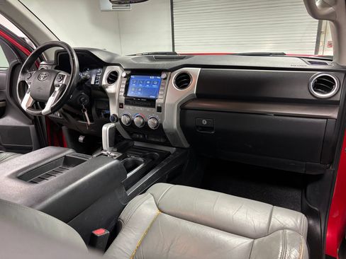 Used 2020 Toyota Tundra SR5 w/ SR5 Leather Package AWD/4WD image 27