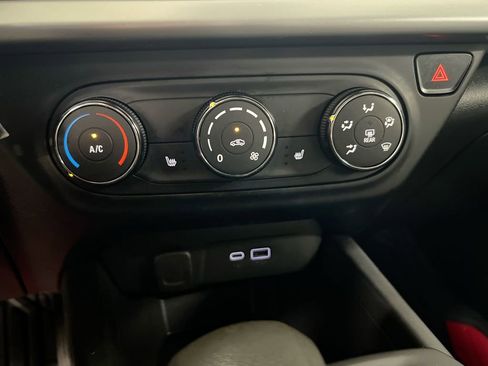 Used 2024 Chevrolet Trax LS w/ LS Convenience Package image 16