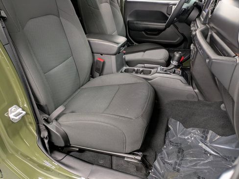 Used 2023 Jeep Wrangler Willys image 28