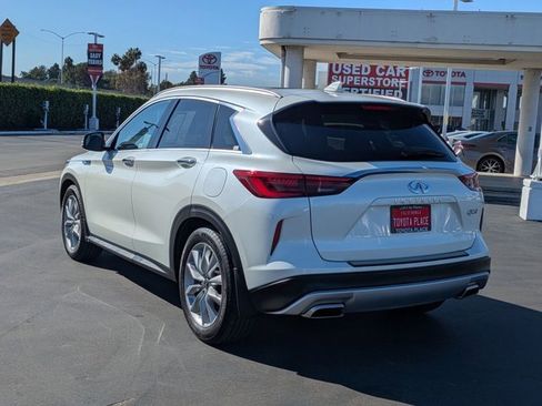 Used 2021 INFINITI QX50 Essential w/ Convenience Package image 11