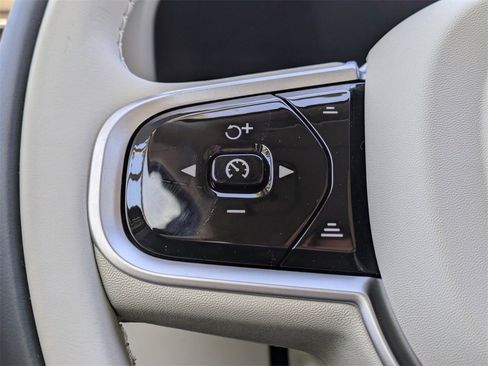 New 2026 Volvo XC60 T8 Ultra w/ Protection Package Premier image 35