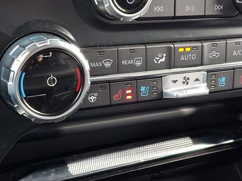 Used 2022 Ford F150 Lariat w/ Equipment Group 502A High AWD/4WD image 23