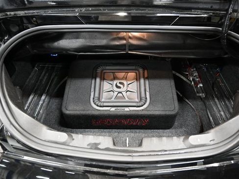 Used 2011 Chevrolet Camaro SS image 25