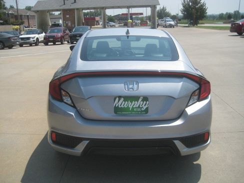 Used 2017 Honda Civic EX-L image 6