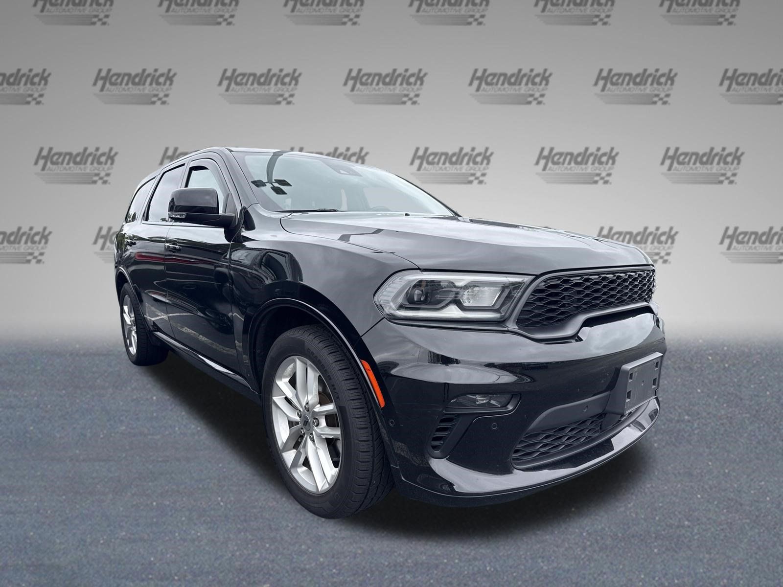 Used 2023 Dodge Durango GT RWD image 2