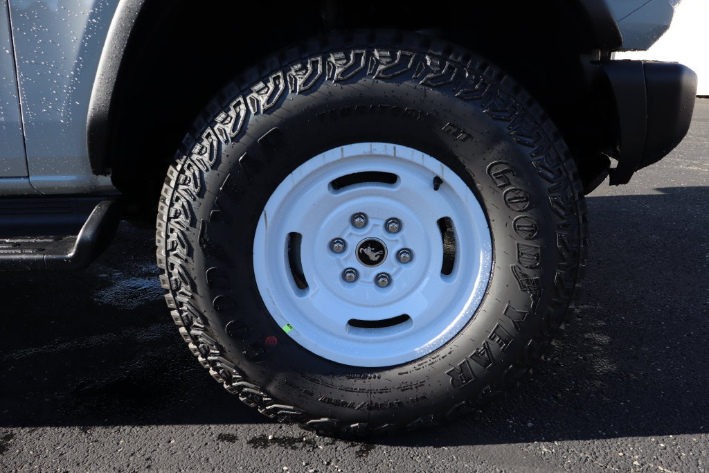New 2026 Ford Bronco Heritage Edition AWD/4WD image 14